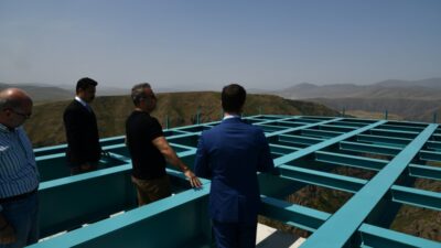 Yolu olmayan Şeytan uzaktan izlenecek!