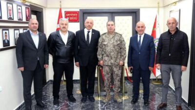 YAZIYORSAM SEBEBİ VAR/Fakir Yılmaz 
**PAPA