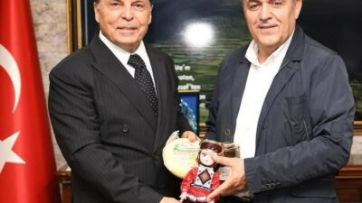 TUTUKLUYKEN ADINDAN BAHSETMEYEN, ZİYARET ETMEYEN, HATTA ‘NE KENT UZLAŞISI?!.’ DİYENLER İLK KUTLAYANLAR OLDU! AHMET ÖZER TAHLİYE EDİLDİ