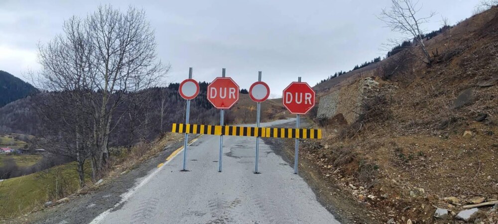 AÇILMAYAN YOL KAR YAĞMADAN KAPATILDI!