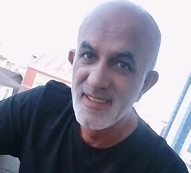 Hakan Yılmaz yazar fotoğrafı