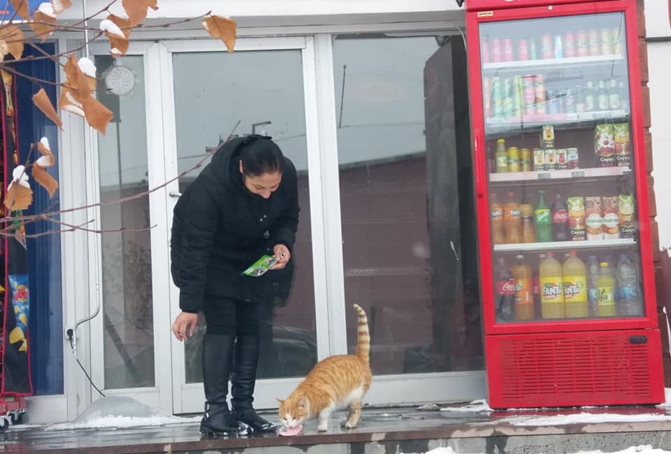 ONLAR AÇ VE ÜŞÜRKEN SİZ RAHAT MISINIZ?!.