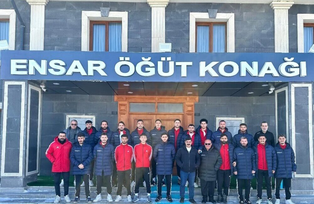YAZIYORSAM SEBEBİ VAR/Fakir Yılmaz
**Fetocu komedyen