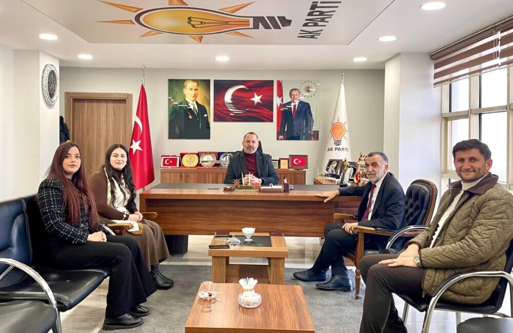 DAMALLILAR AK PARTİYE ÜYE OLUYOR!