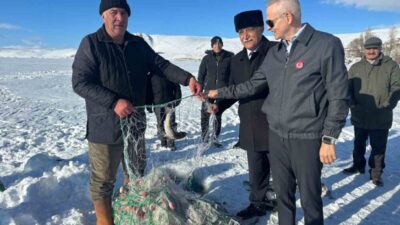 YAZIYORSAM SEBEBİ VAR/Fakir Yılmaz 
**Tarih