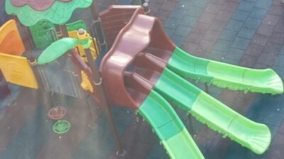 YAZIYORSAM SEBEBİ VAR/Fakir Yılmaz 
*Kaygan