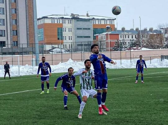 GAZETECİLERLE GÜNDEM PAZAR GÜNÜ SAAT: