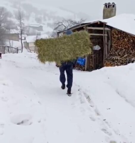 GAZETECİLRLE GÜNDEM PAZAR GÜNÜ SAAT: