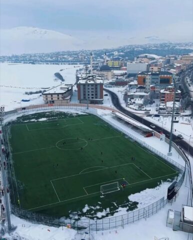 **YAZIYORSAM SEBEBİ VAR/Fark Yılmaz 
**Akıllı