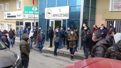 YAZIYORSAM SEBEBİ VAR/Fakir Yılmaz 
**Tarih