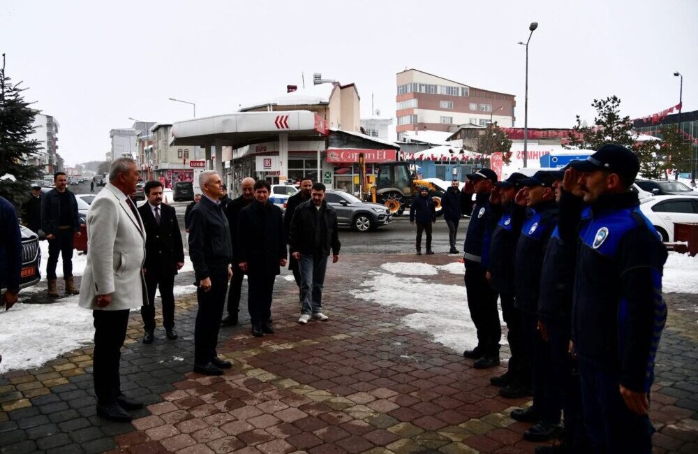 YAZIYORSAM SEBEBİ VAR/Fakir Yılmaz 
**SEN