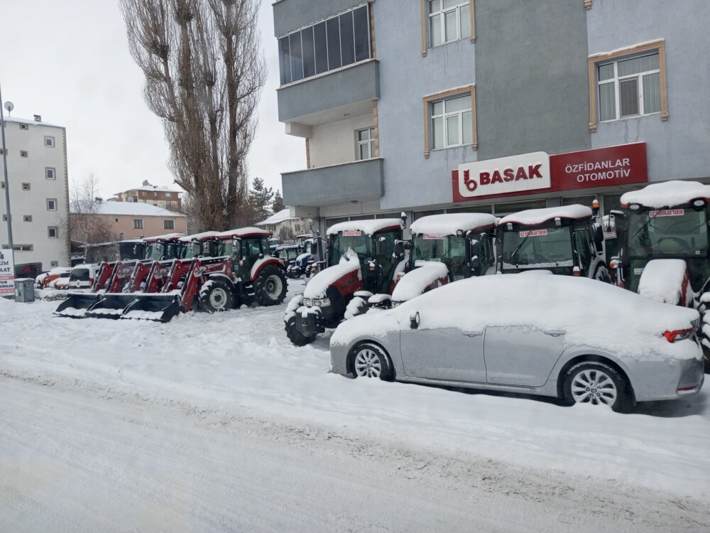 GAZETECİLERLE GÜNDEM PAZAR GÜNÜ SAAT: