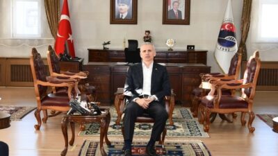 YAZIYORSAM SEBEBİ VAR//Fakir Yılmaz
*Dallas Ardahan'da