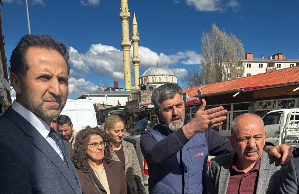 AK PARTİLİ BAYDAR: SANAT SOKAĞI STRESİ SOKAĞI OLDU!.. *CHP’Lİ DÜNDAR TÜRKÜCÜYÜ MÜ GÖMDÜ?