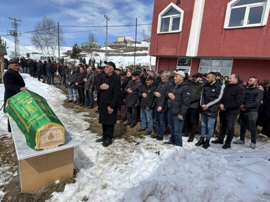 YAZIYORSAM SEBEBİ VAR/Fakir Yılmaz 
*İRAN,