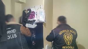 yazıyorsam sebebi var/fakir yılmaz 
*Hemşo!..