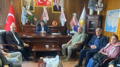 YAZIYORSAM SEBEBİ VAR/Fakir Yılmaz
*Türkücünün bankamatikçi
