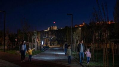 TEMPO TV’de canlı olarak yayınlanan