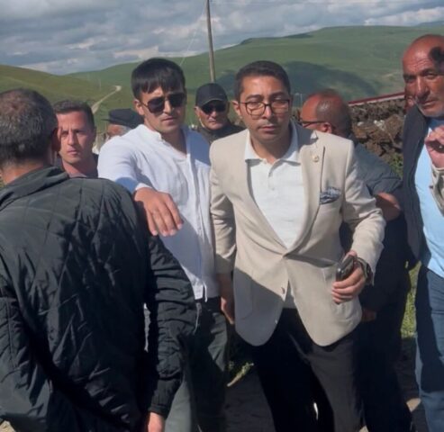 TEMPO TV’de canlı olarak yayınlanan