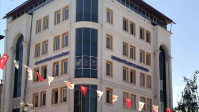Pazar Günü, Saat:: 15.00’da TEMPO
