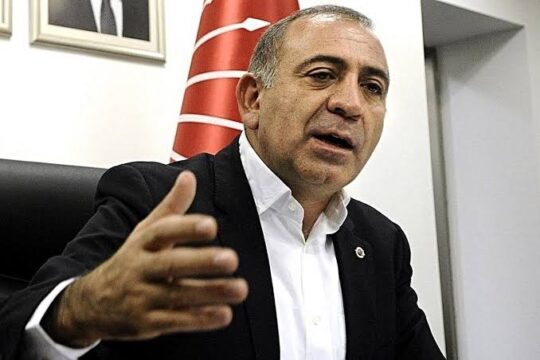 Haberlerimizi sesli olarak dinlemek için